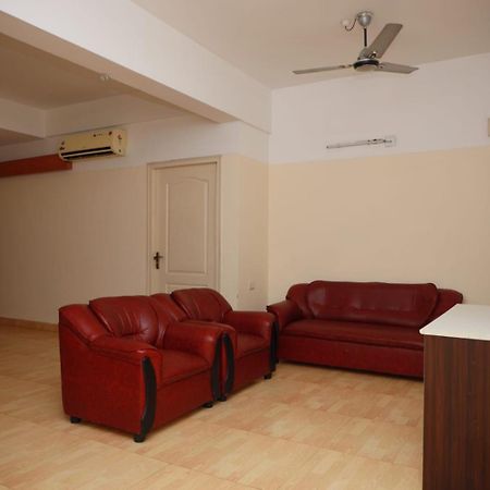 Hotel Tayas Trippapur Екстериор снимка