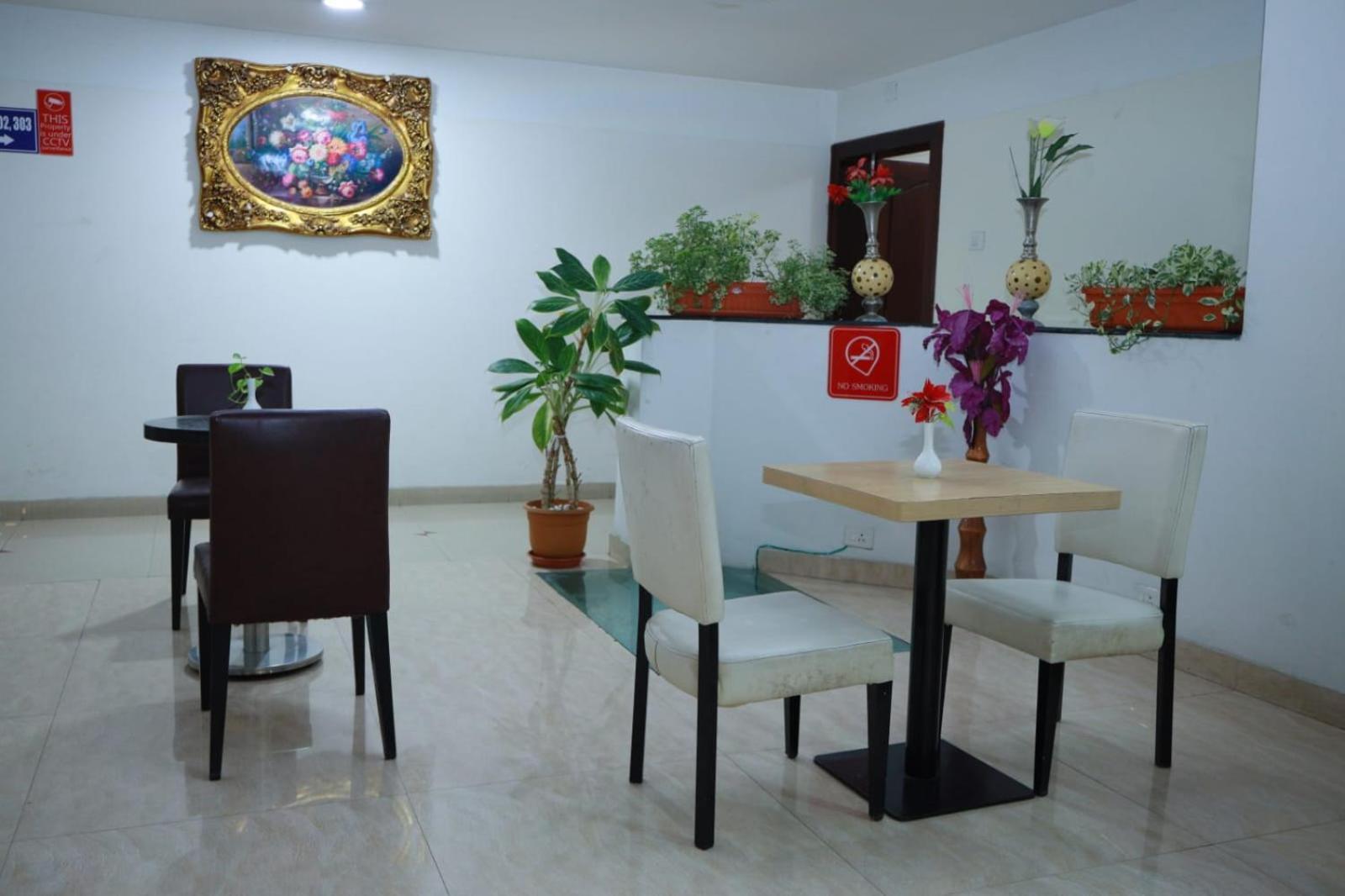 Hotel Tayas Trippapur Екстериор снимка